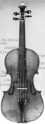 1703Violino a.jpg